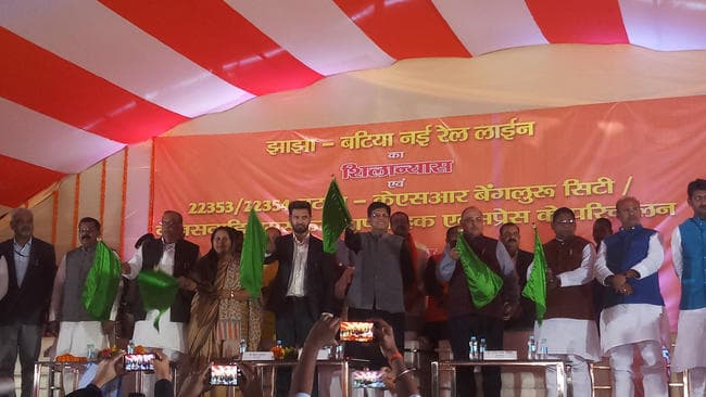 मोदी सरकार ने रेलवे में बिहार में किया तीन गुना ज्यादा निवेश : रेल मंत्री