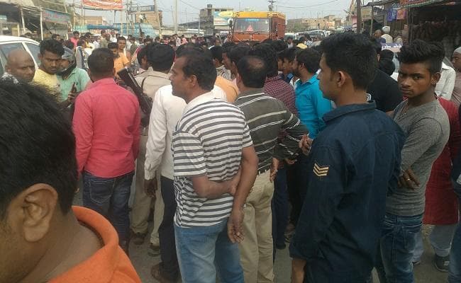 बिहार : बिजली विभाग का रुपये जमा करा कर बैंक से लौट रहे दो होमगार्ड जवान को मारी गोली, दोनों की हुई मौत