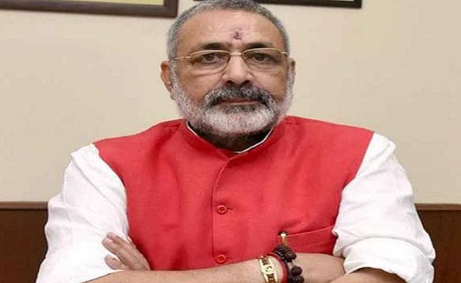 लोकसभा चुनाव : गिरिराज सिंह ने सुरक्षा के कड़े बंदोबस्त के बीच दाखिल किया पर्चा