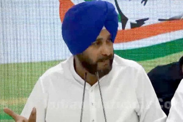 पीएम मोदी के वादे बांस की तरह खोखले, काम सारा अधूरा, झूठ पूरा: नवजोत सिंह सिद्धू