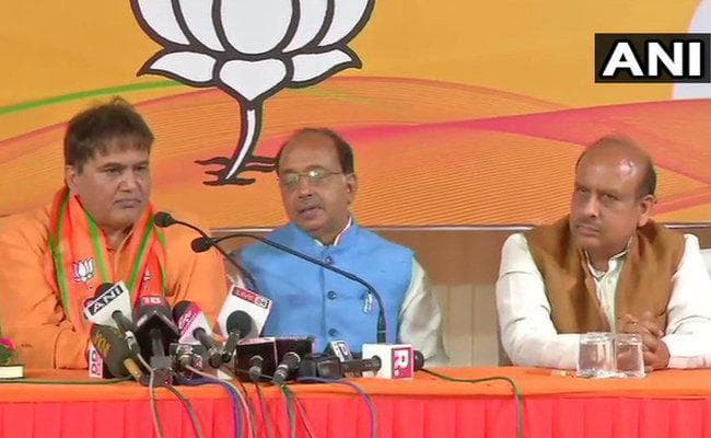 आम आदमी पार्टी के एक और विधायक भाजपा में शामिल