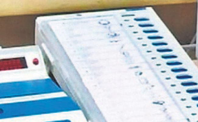 आतंकी बुरहान के गांव में शून्य, डार के गांव में पड़े 15 वोट