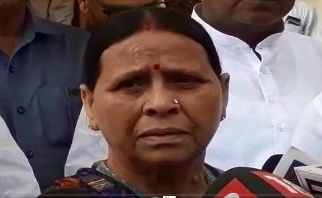 पटना : राबड़ी देवी ने नीतीश व मोदी पर साधा निशाना