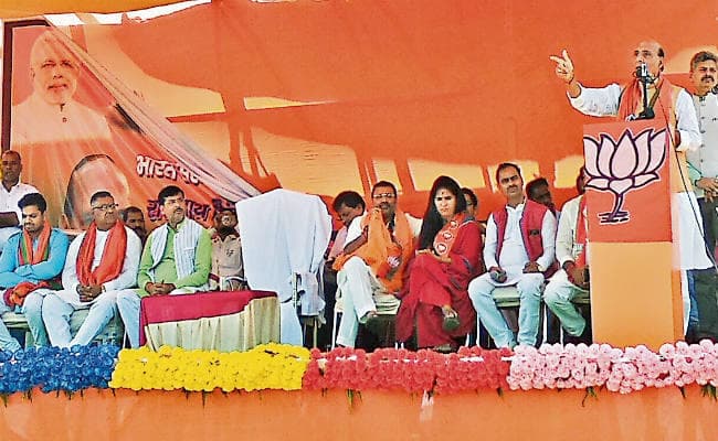 गोड्डा/घाटशिला : जल्द दुनिया के टॉप-थ्री देश में शामिल होगा भारत : राजनाथ