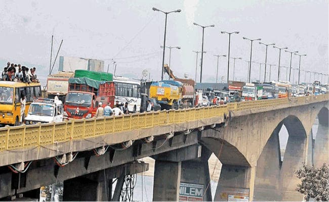 अब भी कोइलवर और गांधी सेतु बनी है समस्या