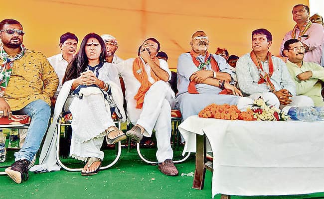 सारठ : झारखंडी विपक्ष को हेलीकॉप्टर में बांध कर पाकिस्तान भेज देंगे लाशें गिनने : गिरिराज