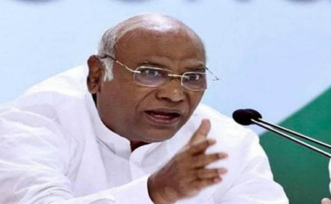 चुनाव परिणामः पहली बार हारा कांग्रेस का ये दिग्गज, 11 लोकसभा चुनावों में मारी थी बाजी