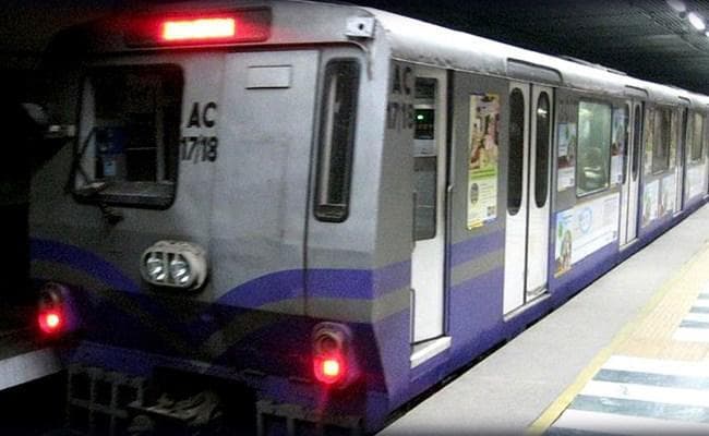 सॉल्टलेक स्टेडियम से फूलबागान तक मेट्रो का ट्रायल रन