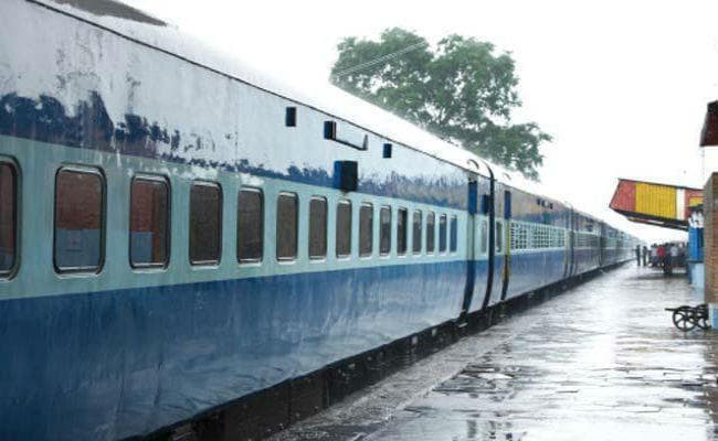 दानापुर तक जाने वाली ट्रेनों की टाइमिंग सूची की गयी जारी, पूरब में पटना, पश्चिम में बिहटा तक ही चलेंगी ट्रेनें