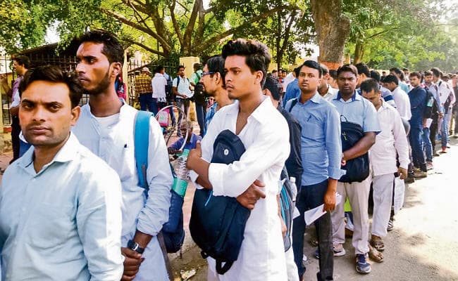 विधानसभा सचिवालय : फोर्थ ग्रेड के 166 पदों के लिए पांच लाख से अधिक आवेदन