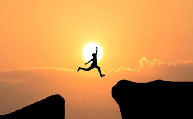 सफलता और असफलता के बीच का फासला है संयम