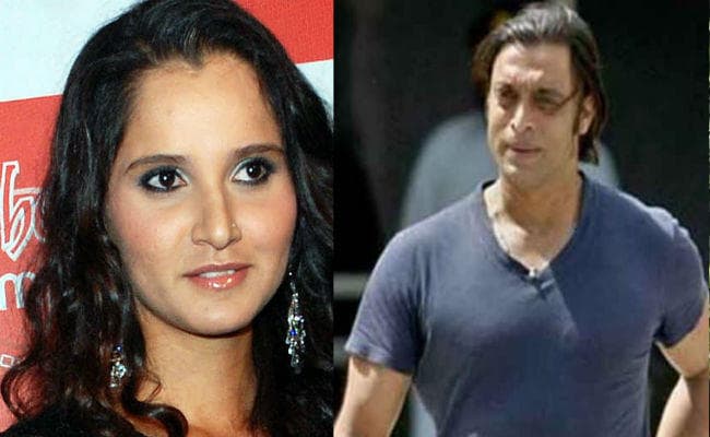 भारत-पाकिस्‍तान मैच के बाद आलोचना की शिकार हुई सानिया मिर्जा, बचाव में उतरे शोएब