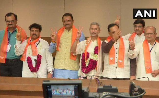 राज्यसभा उपचुनाव : गुजरात से भाजपा उम्मीदवार विदेश मंत्री एस जयशंकर और जुगलजी ठाकोर विजयी