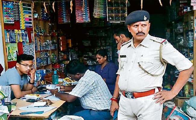 रांची : पंडरा बाजार से नशे की 880 पुड़िया जब्त