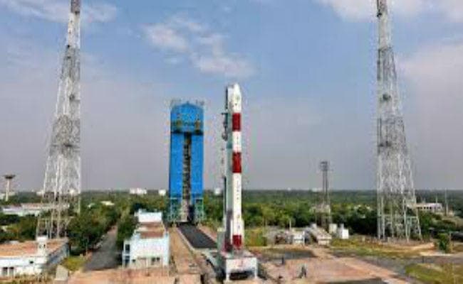 ISRO के वैज्ञानिकों के वेतन पर चली सरकारी कैंची, मिशन चंद्रयान-2 से पहले भत्तों में की कटौती