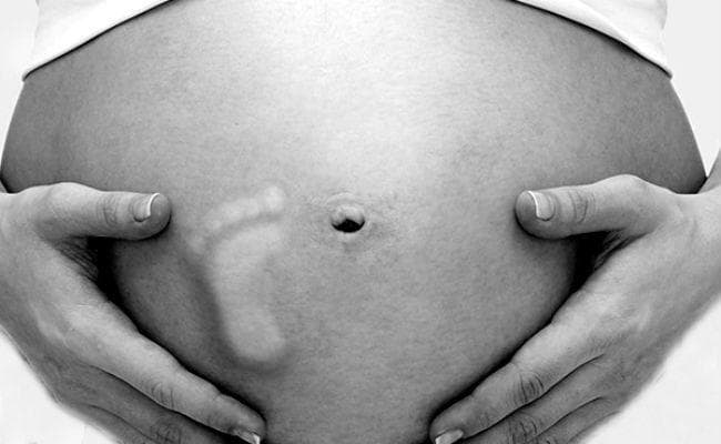 नाबालिग को किया गर्भवती, शादी का जोर देने पर आठ माह के गर्भ को गिराने की खिला दी दवा, फिर...