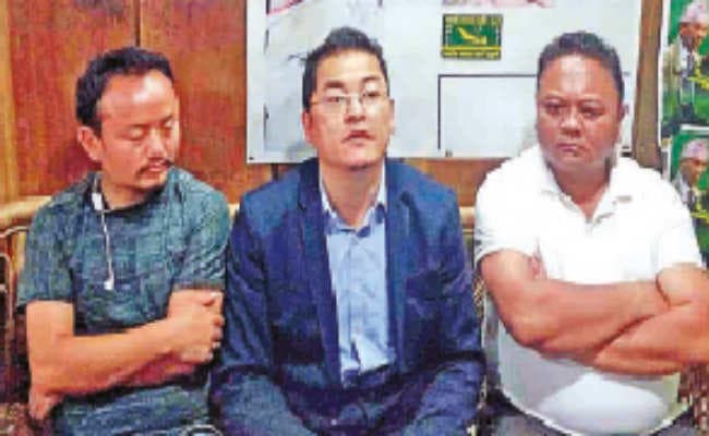 कट मनी के कारण पहाड़ में हुआ घटिया विकास कार्य : एडवर्ड