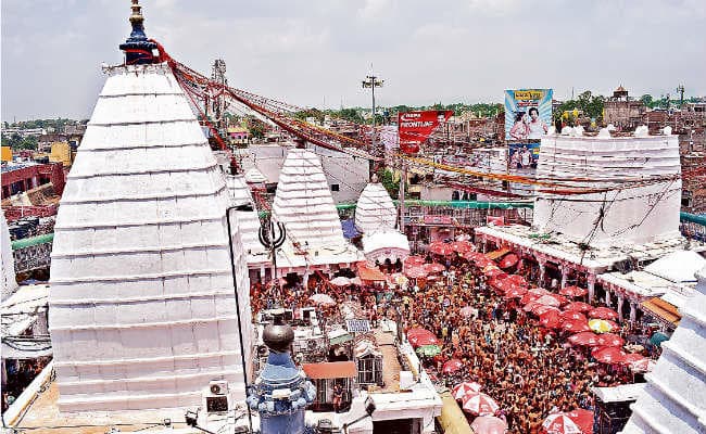 पहली सोमवारी आज : कड़ी धूप में भी डिग नहीं रही भक्तों की आस्था, बाबाधाम में 15 KM  लंबी कतार