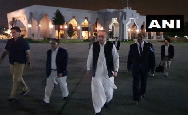 पाक विदेश मंत्री बीजिंग पहुंचे, चीन ने भारत-पाक को बातचीत से विवाद सुलझाने की सलाह दी