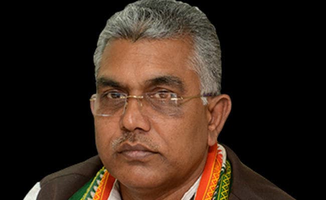 दुर्गा पूजा समितियों के जरिये अपने काले धन को सफेद कर रहे हैं तृणमूल नेता : भाजपा