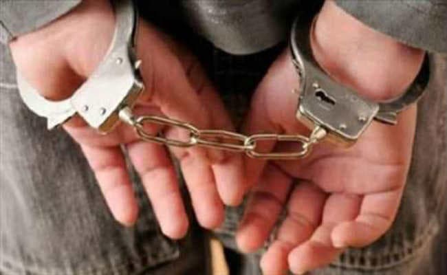 दो किलो अफीम संग दो तस्कर गिरफ्तार