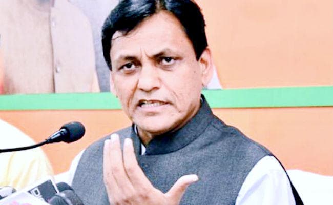 नये मोटर वाहन अधिनियम पर बोले केंद्रीय गृह राज्यमंत्री नित्यानंद, भारी जुर्माने से यातायात नियमों के उल्लंघन में आयी कमी