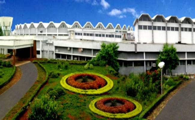 राजा रामन्ना सेंटर फॉर एडवांस्ड टेक्नोलॉजी ने 70 पदों पर निकाली रिक्तियां, 20 सितंबर तक करें आवेदन