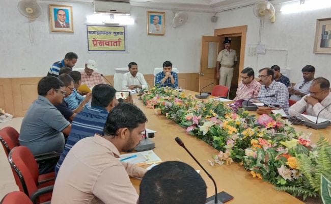 बिना राशन कार्ड वाले गरीबों का जरूरत पड़ने पर बनेगा गोल्डेन कार्ड : गुमला डीसी