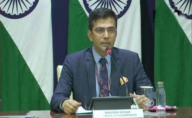 पाकिस्तान दूसरों को न बताए अल्पसंख्यकों का ध्यान कैसे रखते हैं: विदेश मंत्रालय