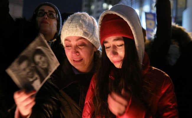 यूक्रेन विमान दुर्घटनाः कनाडा ने मृतकों को किया याद, जुलूस में हजारों लोगों ने लिया हिस्सा