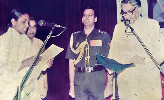 चक्रधरपुर : आम महिला से राजनीति के शिखर पर पहुंचीं जोबा माझी