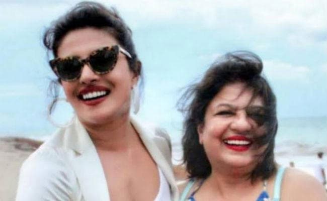 प्रियंका चोपड़ा के ग्रैमी ड्रेस पर आया मां मधु चोपड़ा का बयान, ट्रोलर्स को दिया ऐसा जवाब