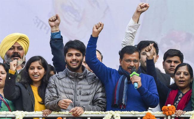 दिल्ली चुनाव के बाद विशेषज्ञों की राय, केजरीवाल को राष्ट्रीय नेता के रूप में उभरने में अभी वक्त लगेगा
