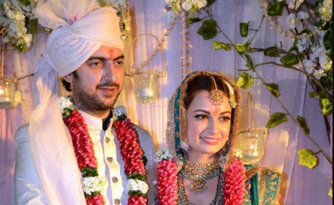 पति साहिल से अलग होने के बाद छलका दीया मिर्जा का दर्द, कही ये बात