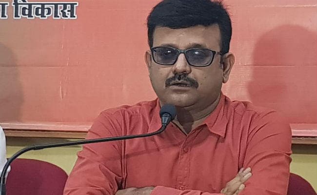 रांची : हेमंत लंबी लाइन खींचने के बजाय लाइन मिटाने का काम कर रहे : भाजपा