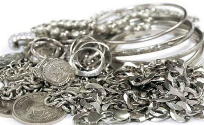 जनशताब्दी एक्सप्रेस से 11 किलो चांदी बरामद