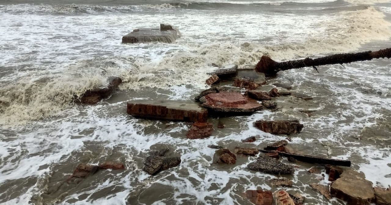 Exclusive Pics: बंगाल के ऐतिहासिक धरोहरों को लील रहा चक्रवात, अम्फान ने नुकसान पहुंचाया, यश ने मिटा दिये फ्रेजर बंगलो के निशान