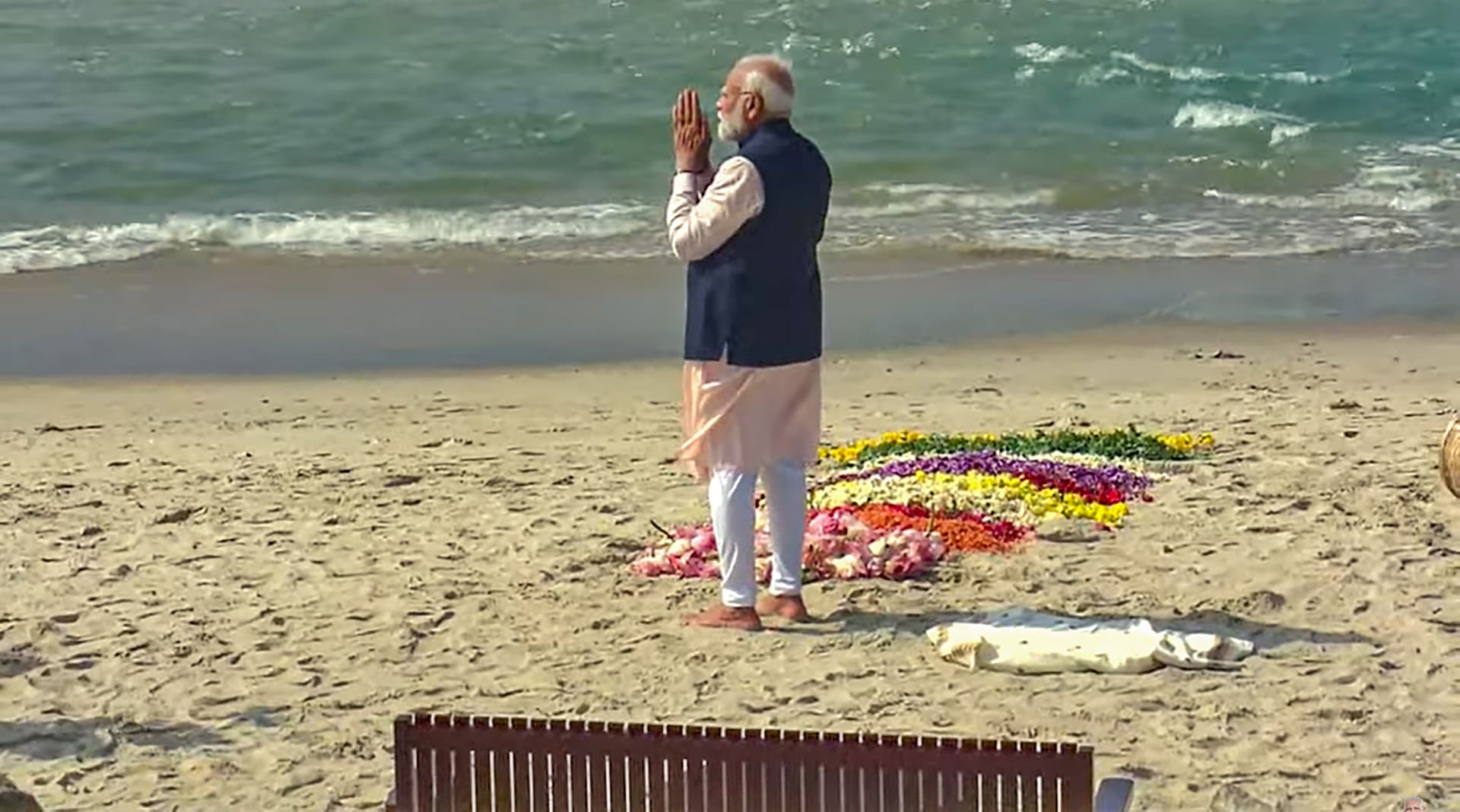 जहां हुआ था राम सेतु का निर्माण वहां पहुंचे पीएम मोदी, जानें यहां की खास बातें और देखें वीडियो