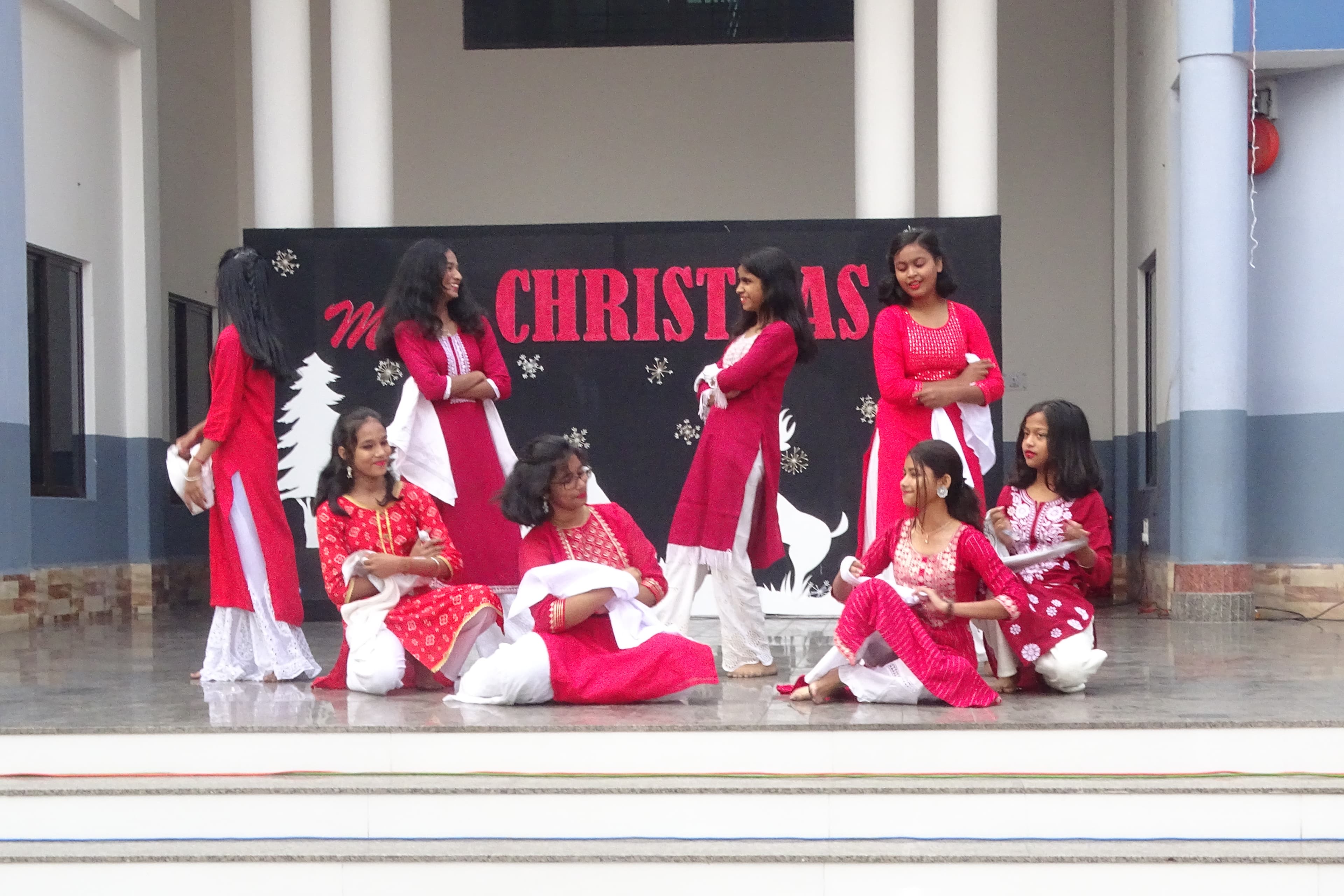 जमशेदपुर : स्कूलों में क्रिसमस गैदरिंग की रही धूम