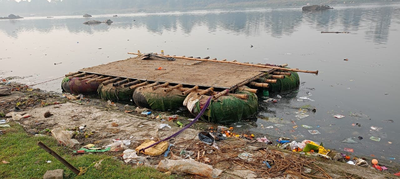 जमशेदपुर : सिदगोड़ा में नदी से अवैध रूप से बालू ढुलाई का खेल जारी, प्रशासन मौन