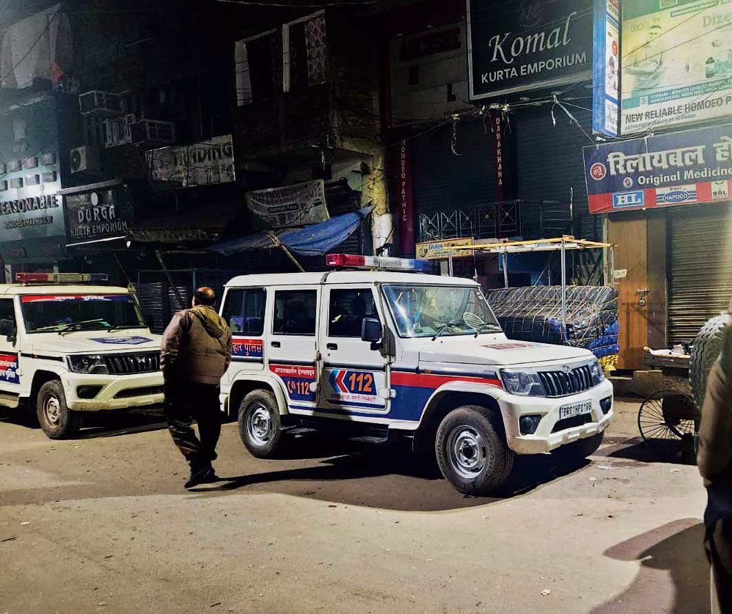 पटना के पीरबहोर में देर रात हुई बमबाजी, दो गुटों के विवाद में जमकर चलीं गोलियां, दो लोग जख्मी