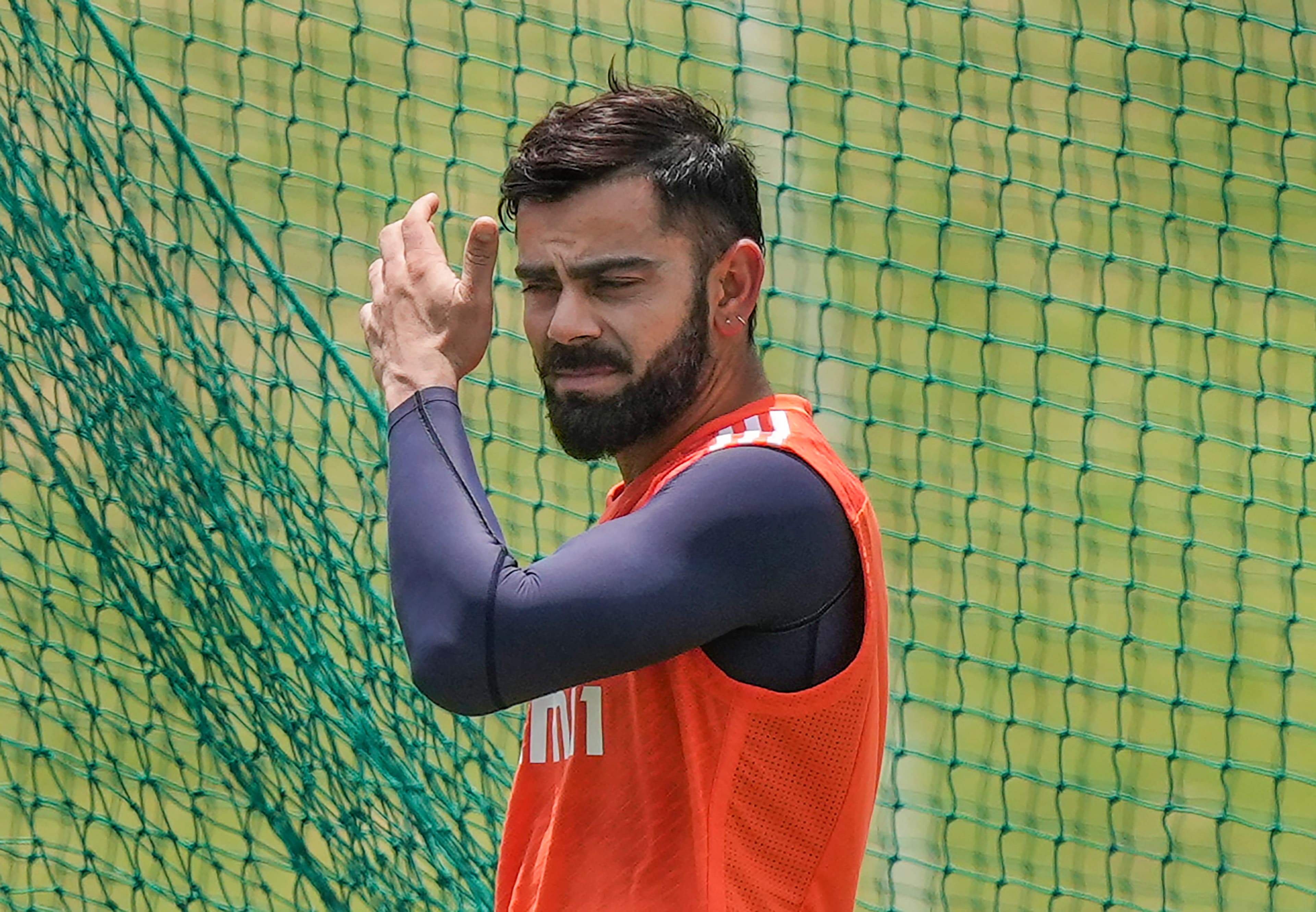 दक्षिण अफ्रीका के खिलाफ टेस्ट से पहले टीम से जुड़े विराट कोहली, नेट प्रैक्टिस का वीडियो वायरल