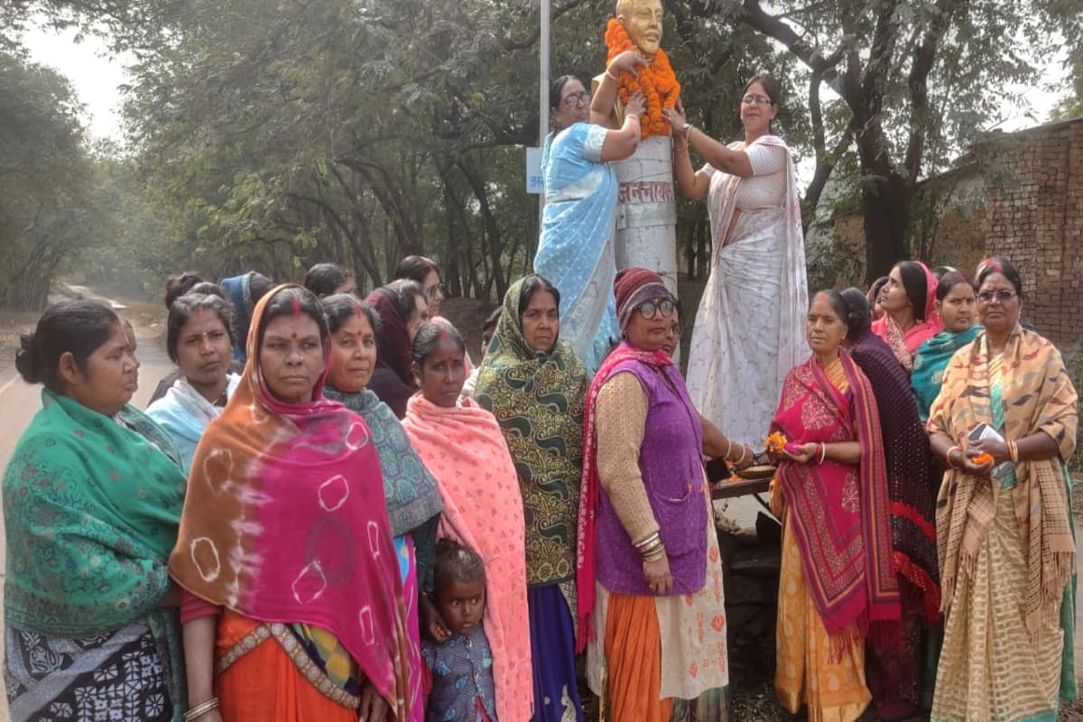 रामगढ़: कर्पूरी ठाकुर के विचारों पर चलने का आह्वान