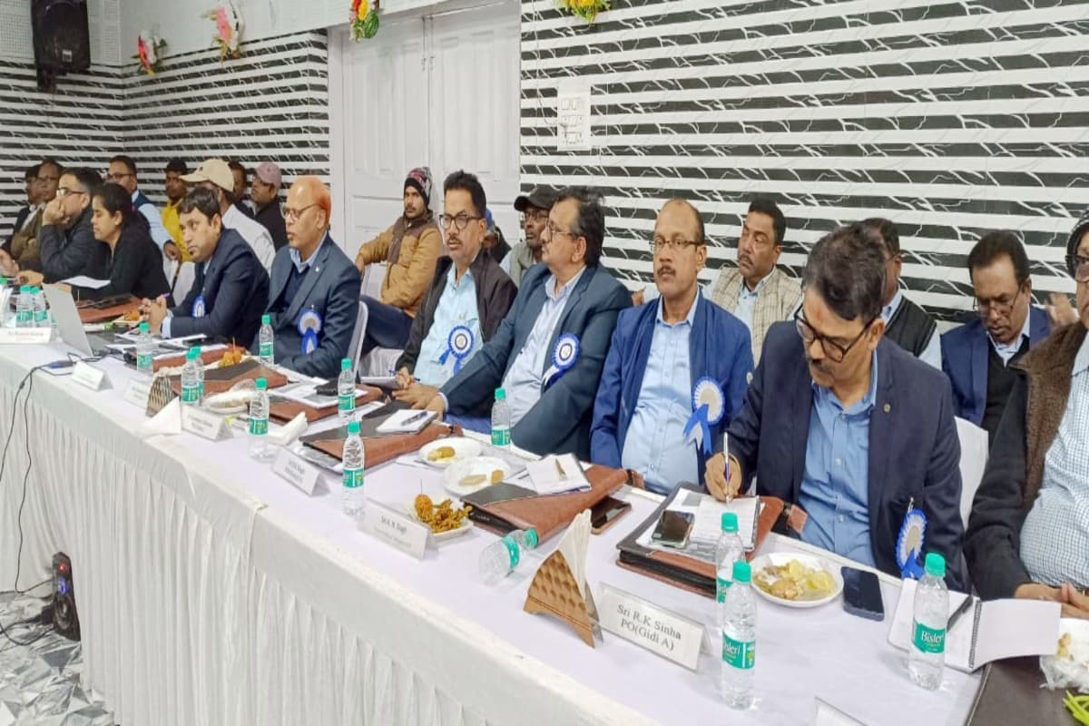 रामगढ़: त्रिपक्षीय सुरक्षा समिति की बैठक में जीरो टॉलरेंस नीति अपनाने पर जोर