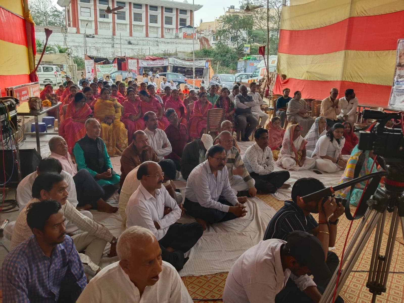 आचार्य विद्यासागर जी महाराज को जैन समाज के लोगों ने ऐसे दी श्रद्धांजलि