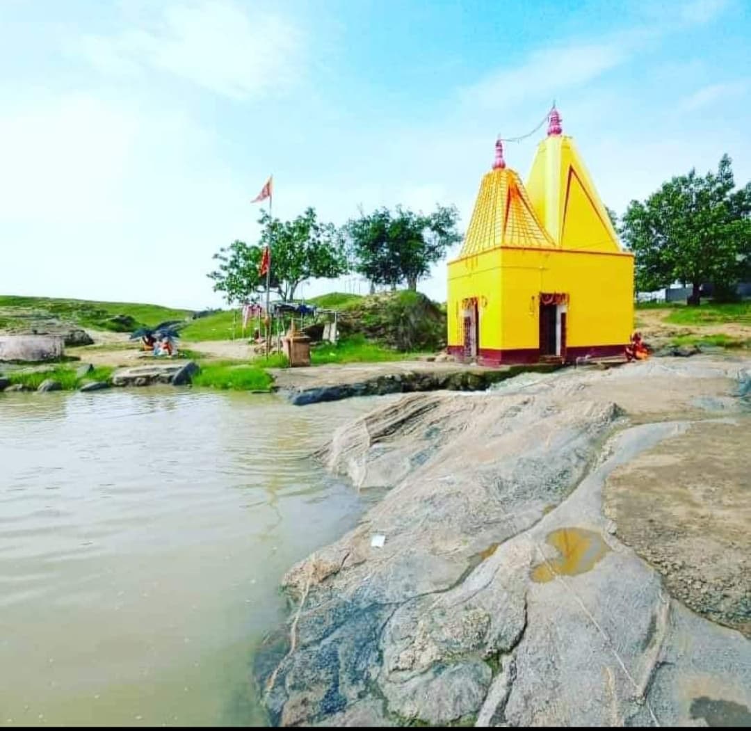 गिरिडीह : पर्यटकों के लिए आकर्षण का केंद्र है झारो नदी