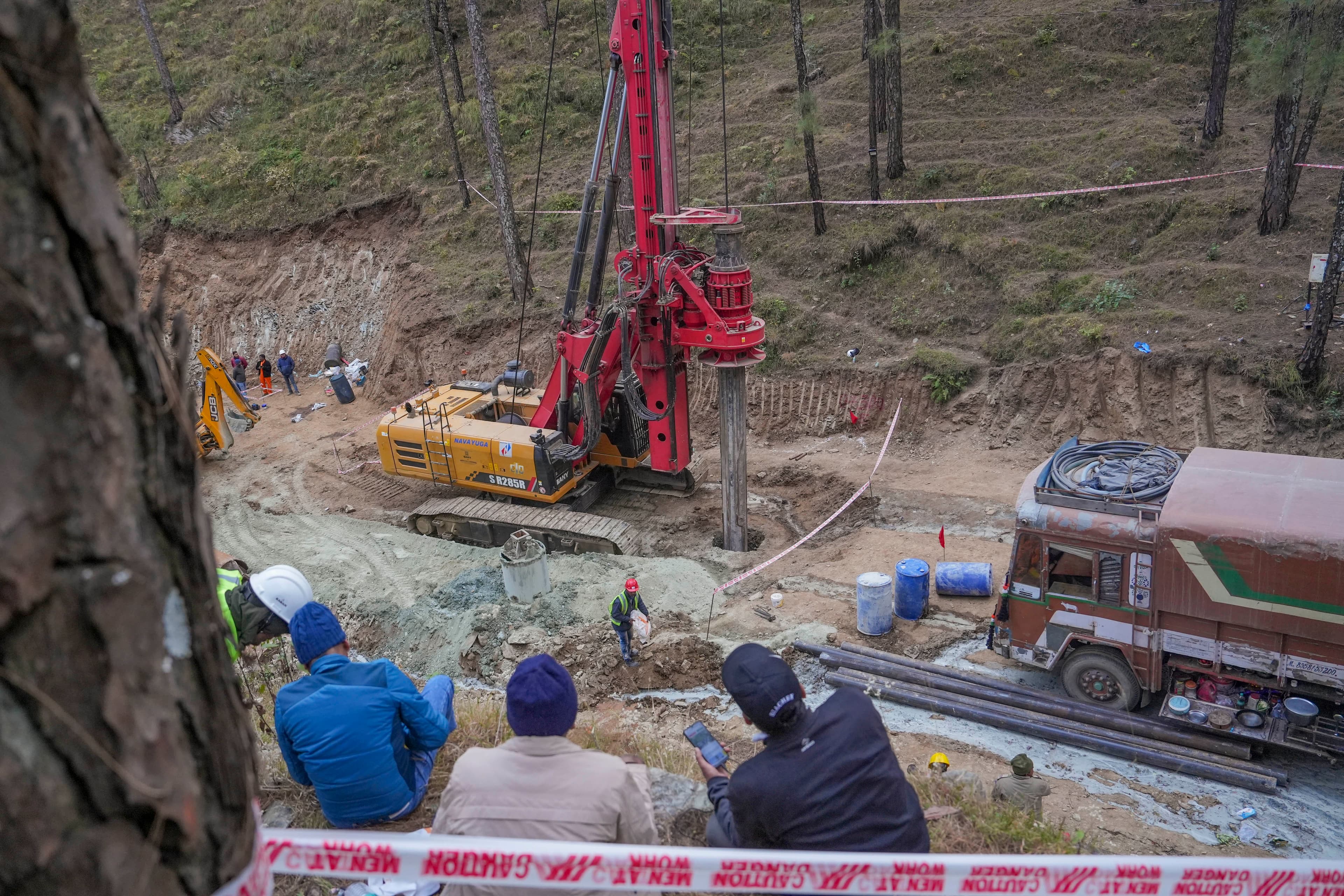 Uttarkashi Tunnel Rescue: क्यों हो रही है रेस्क्यू में इतनी देरी, 16 दिन बाद भी टनल में फंसी है 41 जिंदगी...