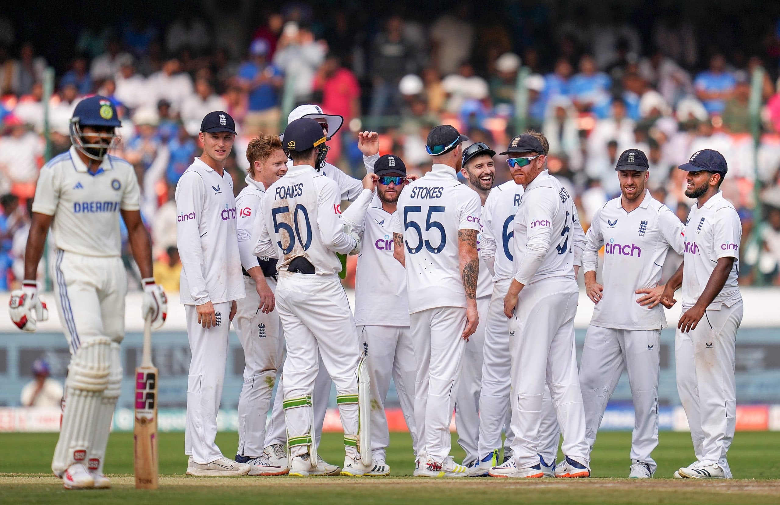 IND vs ENG: भारत के खिलाफ मैच के बीच इंग्लैंड को लगा बड़ा झटका, स्टार स्पिनर हुआ चोटिल