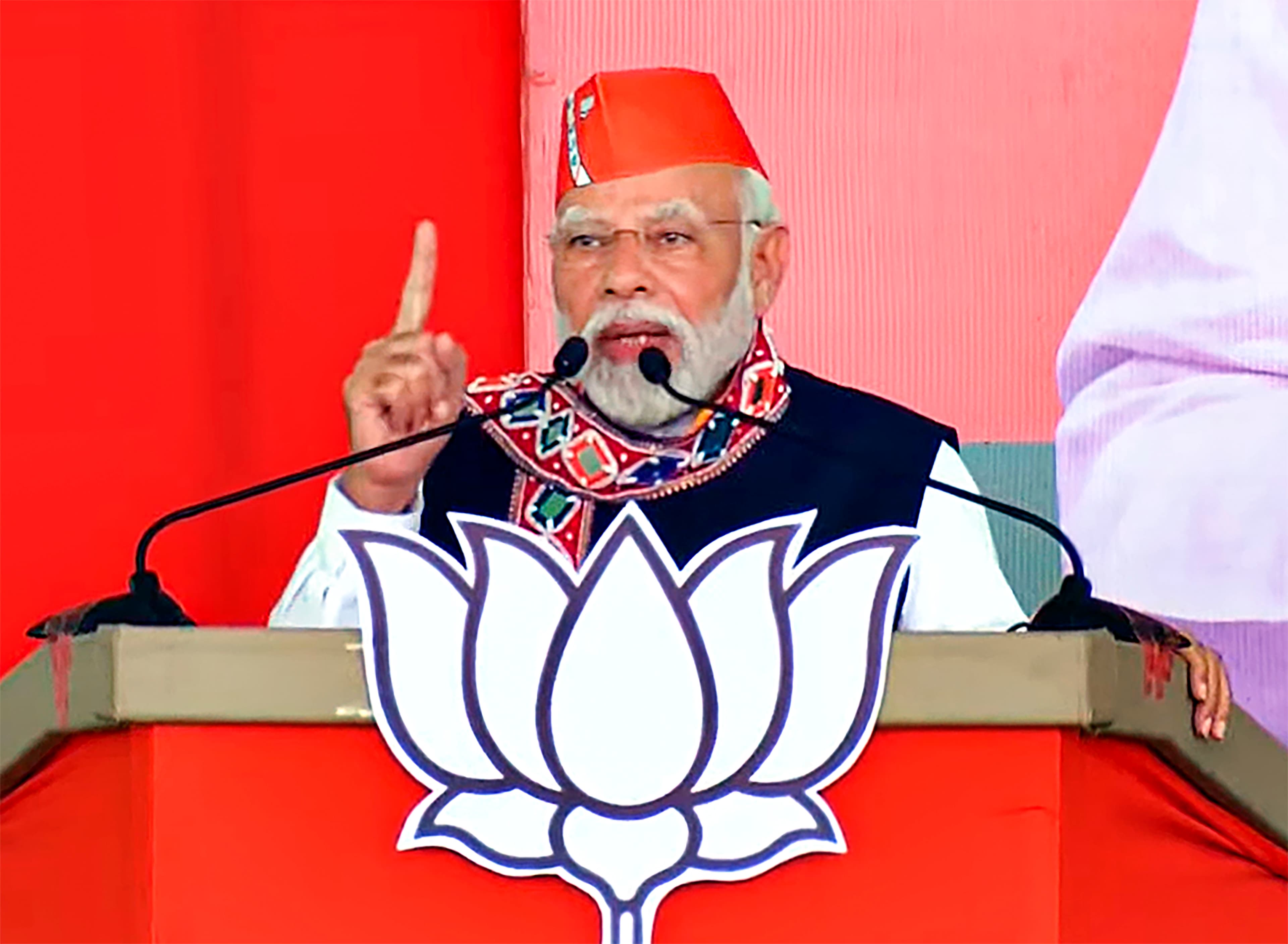 Telangana polls 2023: डूबने वाली है BRS की नाव, तेलंगाना में गरजे PM मोदी, कहा- 'KCR के घोटालों की होगी जांच'