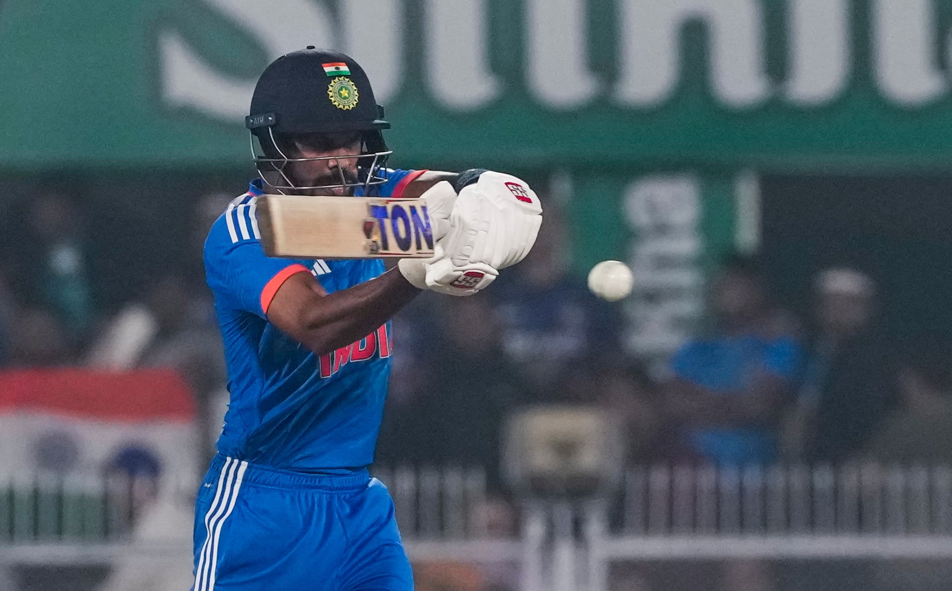 IND vs AUS 3rd T20: रुतुराज गायकवाड़ के नाबाद 123 रन की मदद से भारत ने ऑस्ट्रेलिया को दिया 223 रनों का लक्ष्य